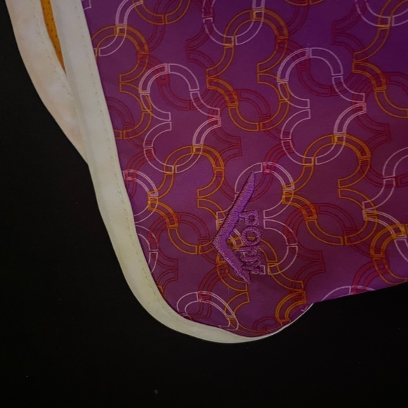 Women's pony Purple‎ Patterned Shorts - Picture 7 of 9